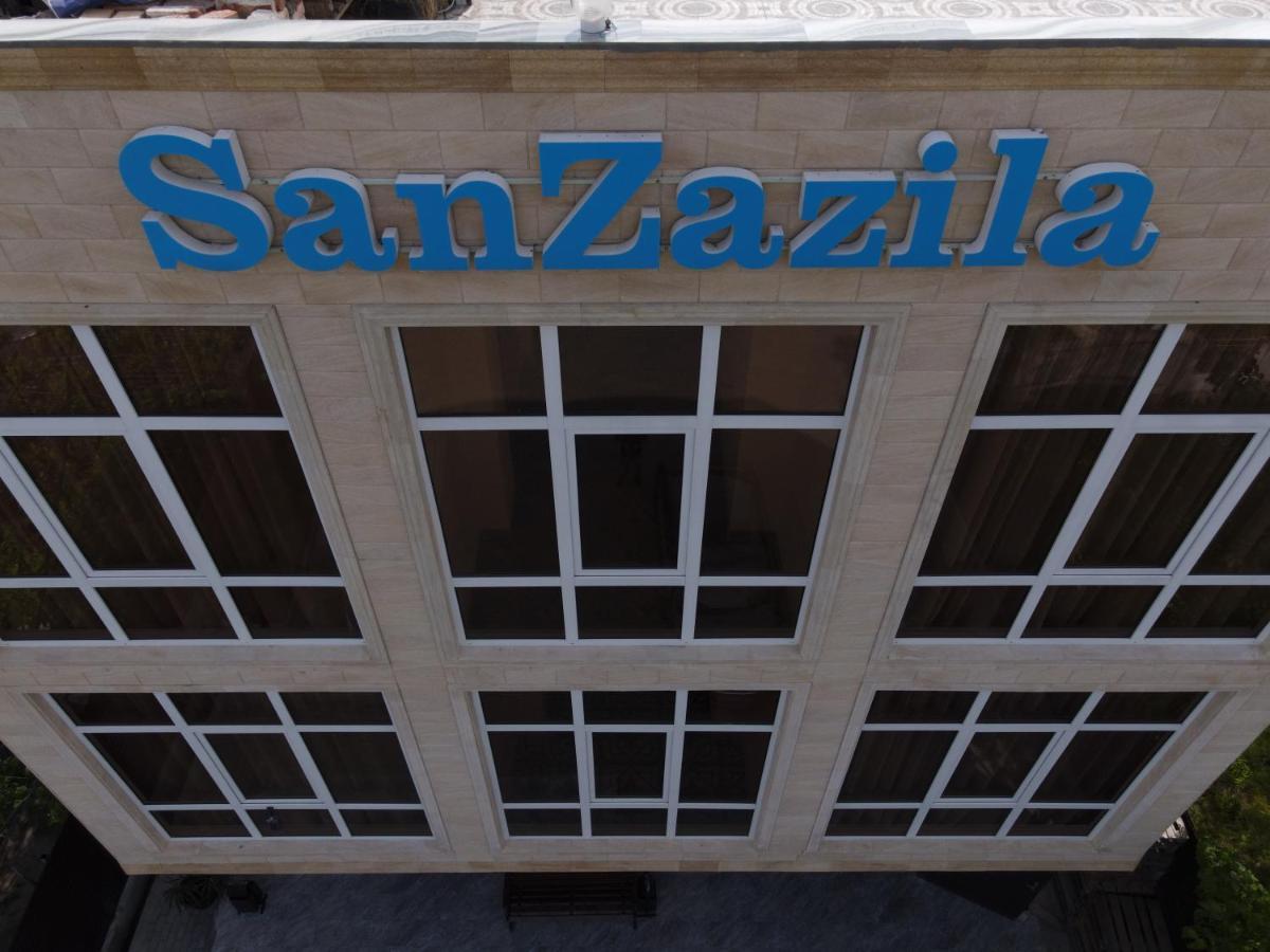 Sanzazila Hotell Gudauta Eksteriør bilde